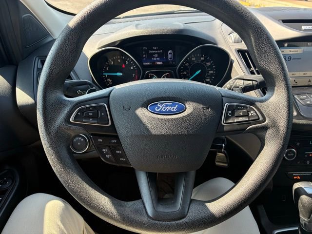 Used 2017 Ford Escape SE w/ Equipment Group 201A image 11