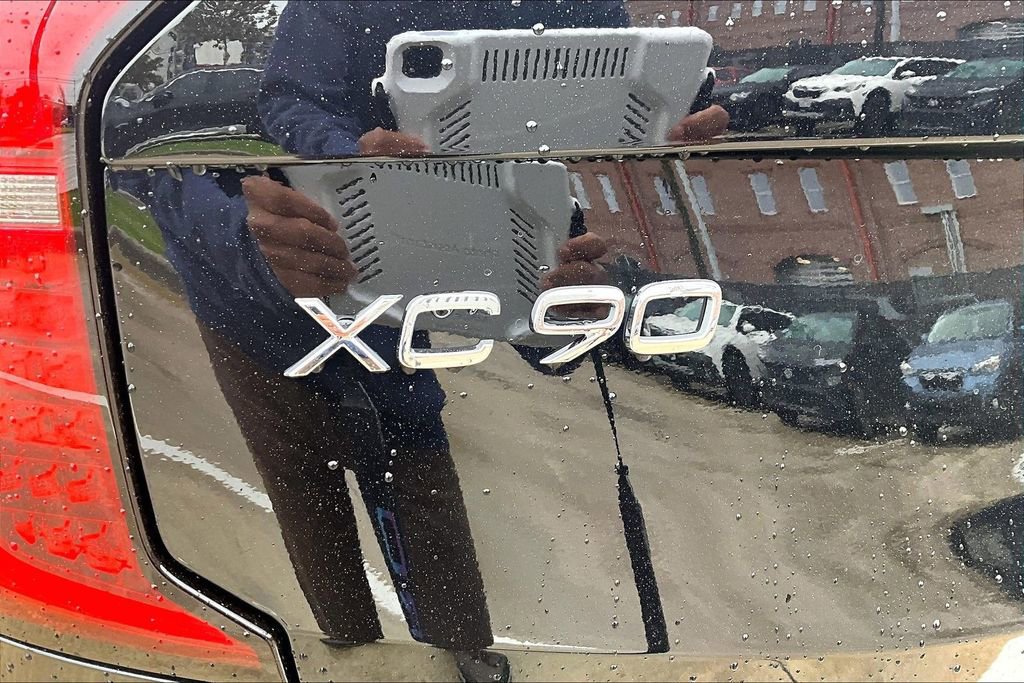 New 2026 Volvo XC90 T8 Core w/ Protection Package Premier image 44