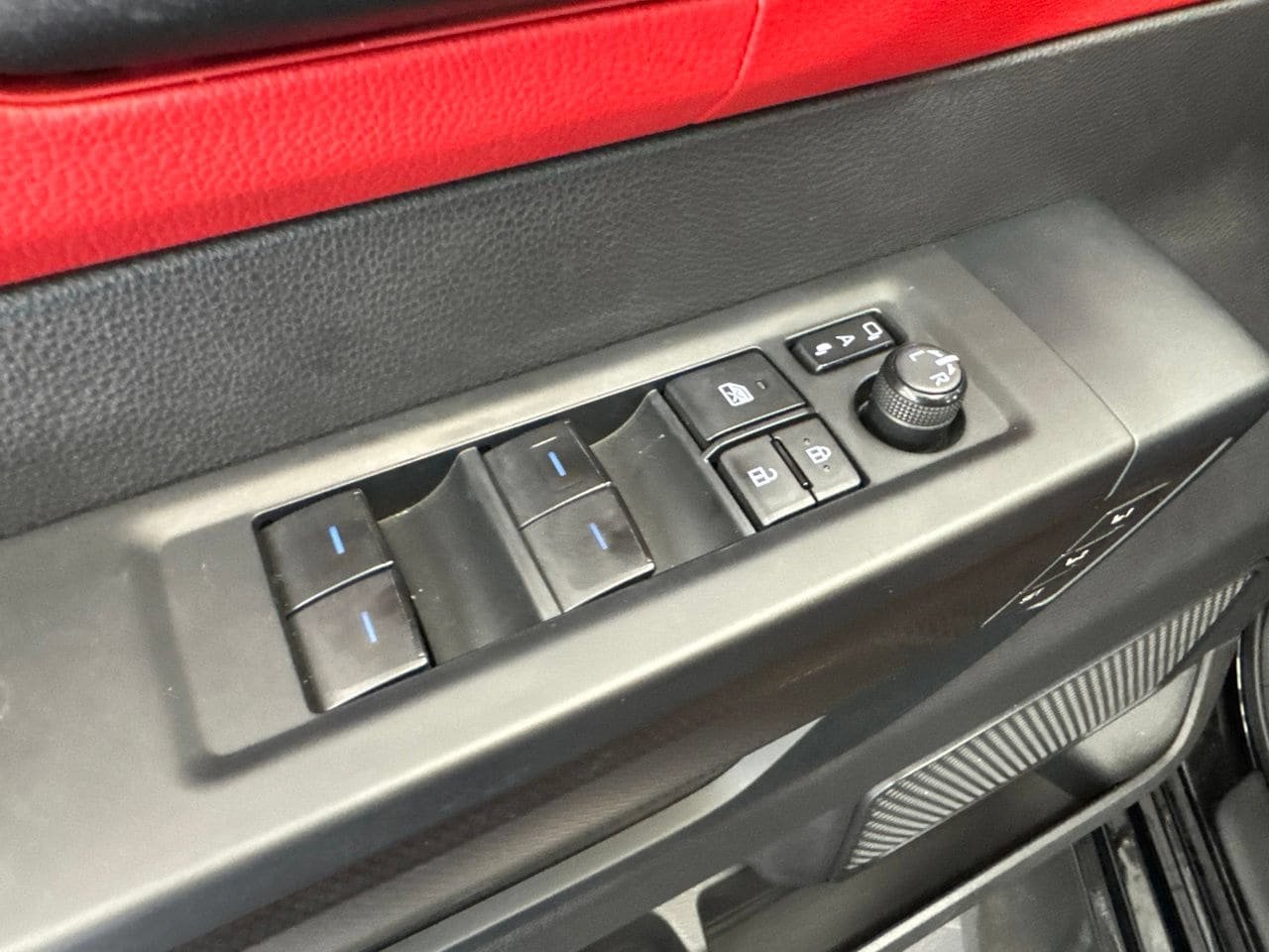 Used 2023 Toyota Sequoia TRD Pro AWD/4WD image 43
