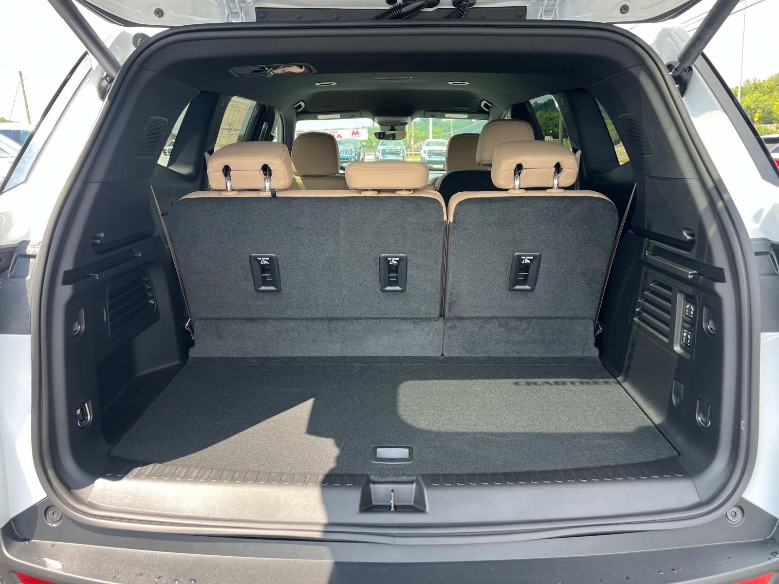 New 2026 Buick Enclave Preferred w/ Power Package image 21