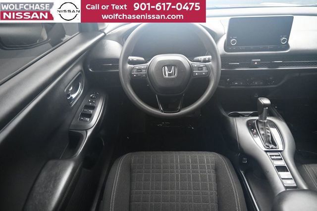 Used 2023 Honda HR-V LX image 9