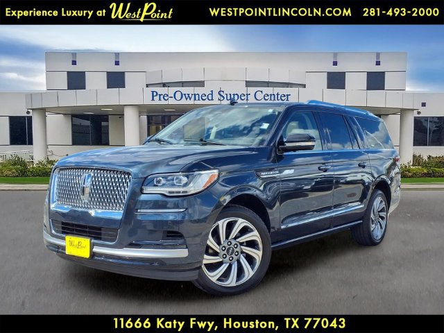 Used 2022 Lincoln Navigator L Reserve AWD/4WD image 1