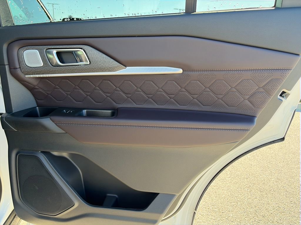 Used 2026 Ford Explorer Platinum w/ LUX Leather Package image 41