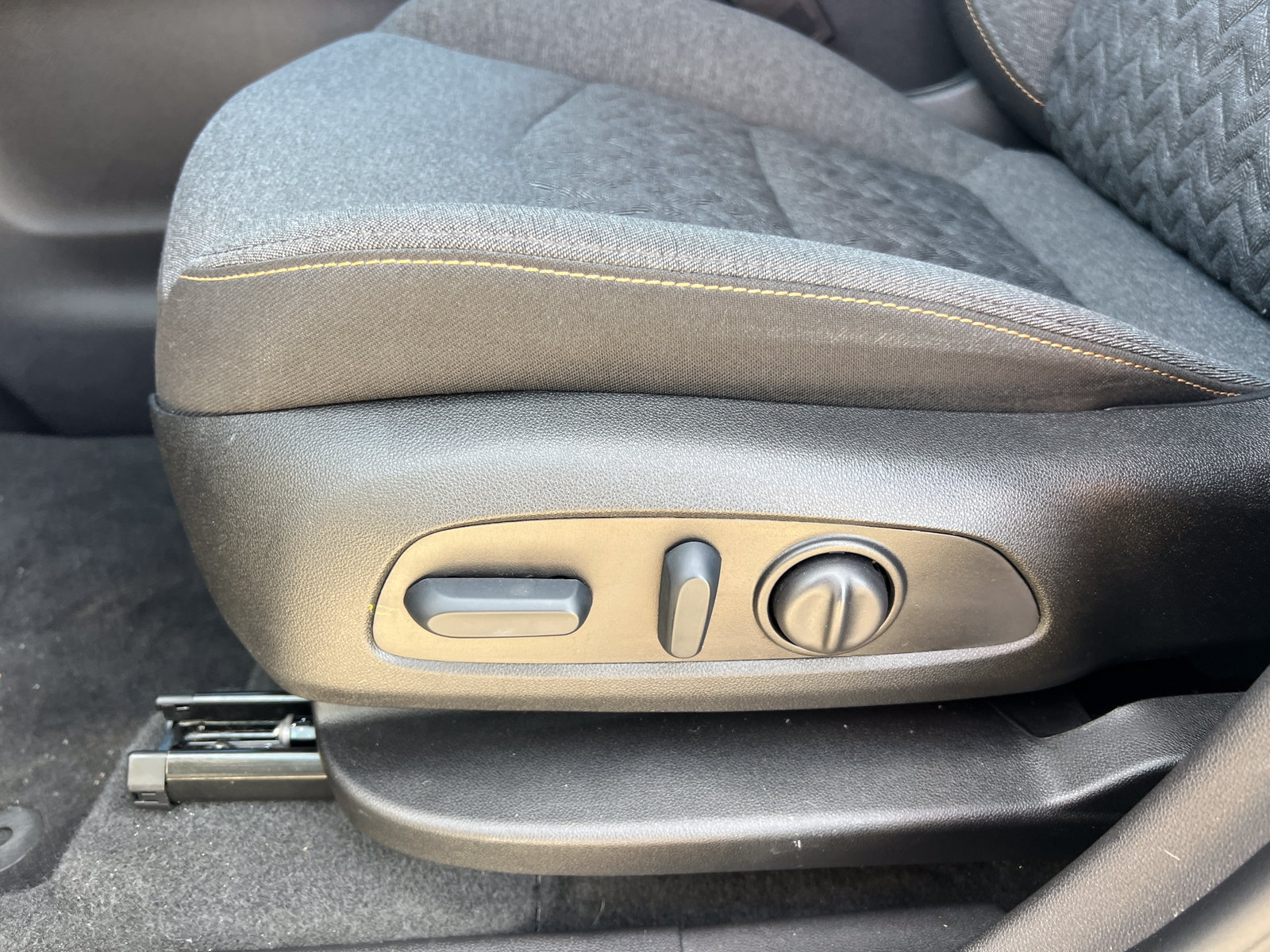 Used 2024 Chevrolet Equinox LT AWD/4WD image 13