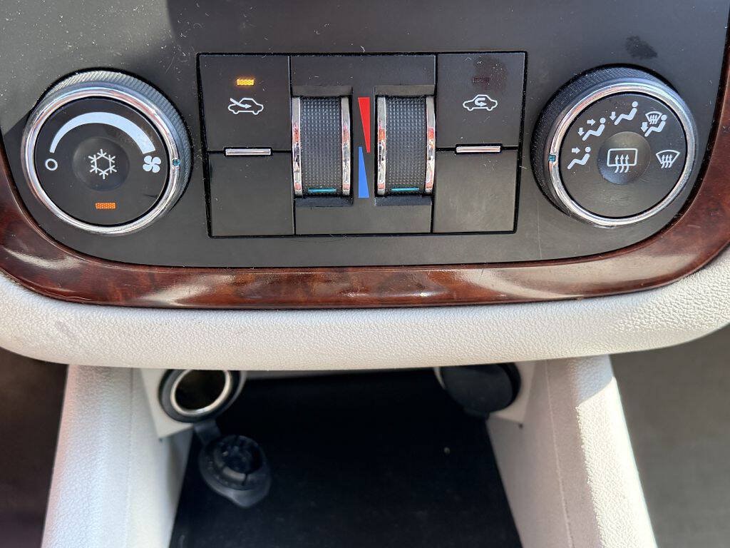 Used 2006 Chevrolet Impala LT FWD image 17