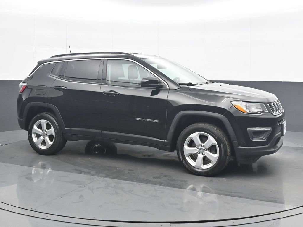 Used 2018 Jeep Compass Latitude w/ Popular Equipment Group image 8