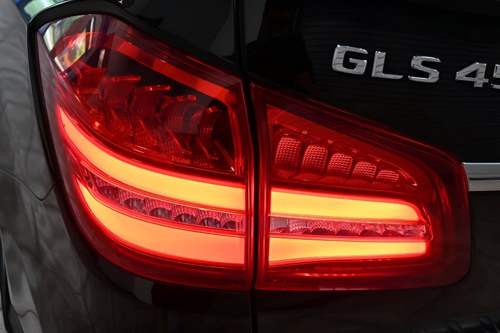 Used 2019 Mercedes-Benz GLS 450 4MATIC w/ Premium 1 Package image 37