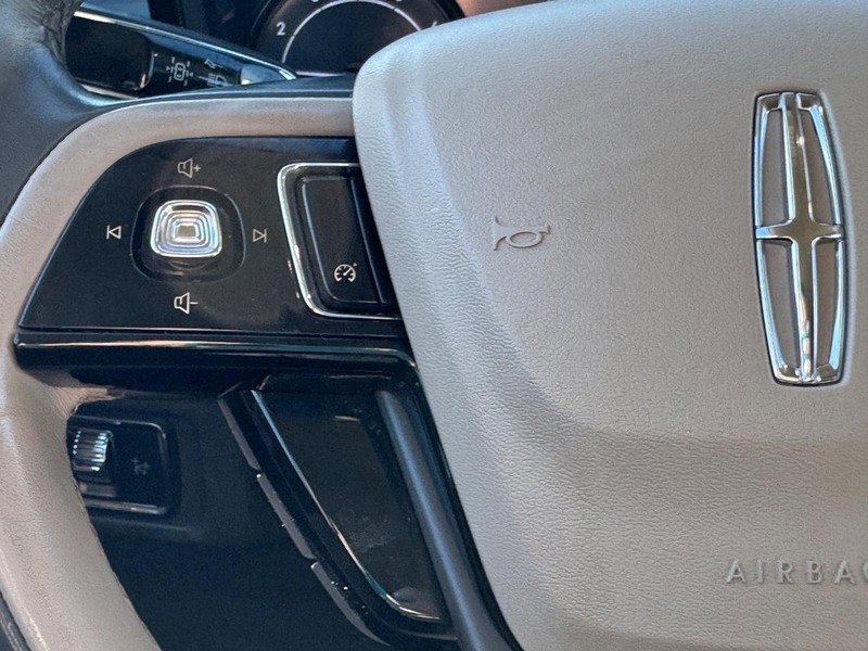 Used 2021 Lincoln Corsair FWD w/ Equipment Group 101A image 19