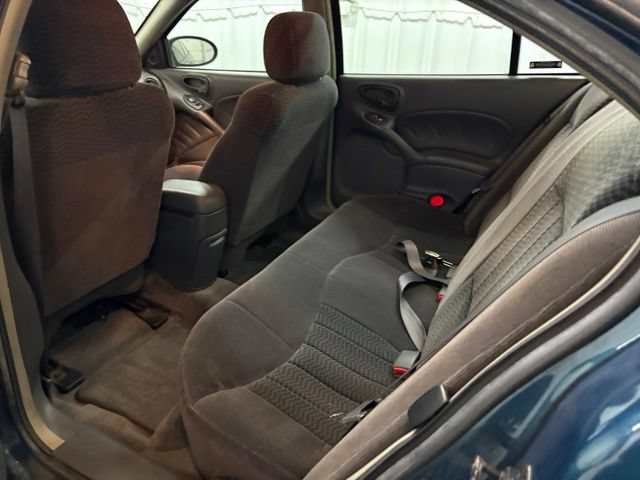 Used 2002 Pontiac Grand Am SE w/ Solid Value Appearance Pkg FWD image 17
