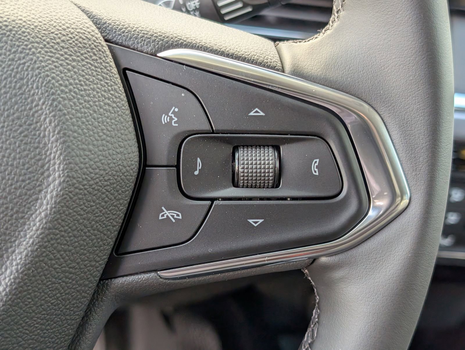 New 2026 Chevrolet Trax ACTIV w/ Driver Confidence Package image 20