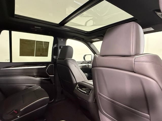 Certified 2026 Cadillac Escalade Sport AWD/4WD image 31