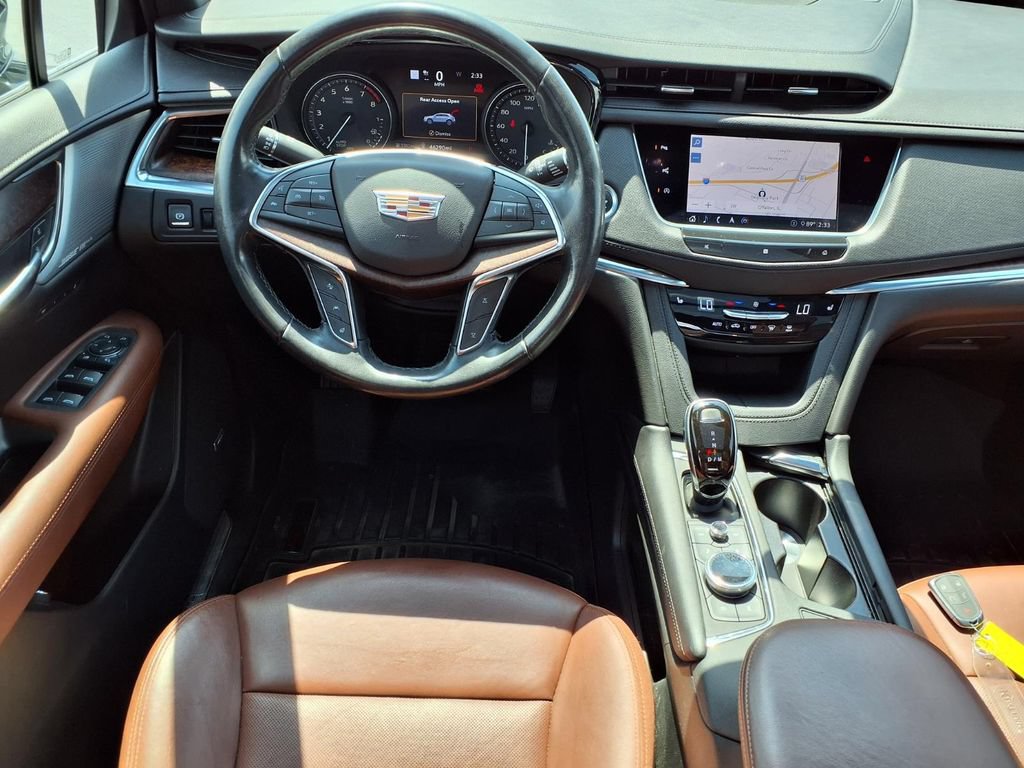 Used 2020 Cadillac XT5 Premium Luxury FWD image 3