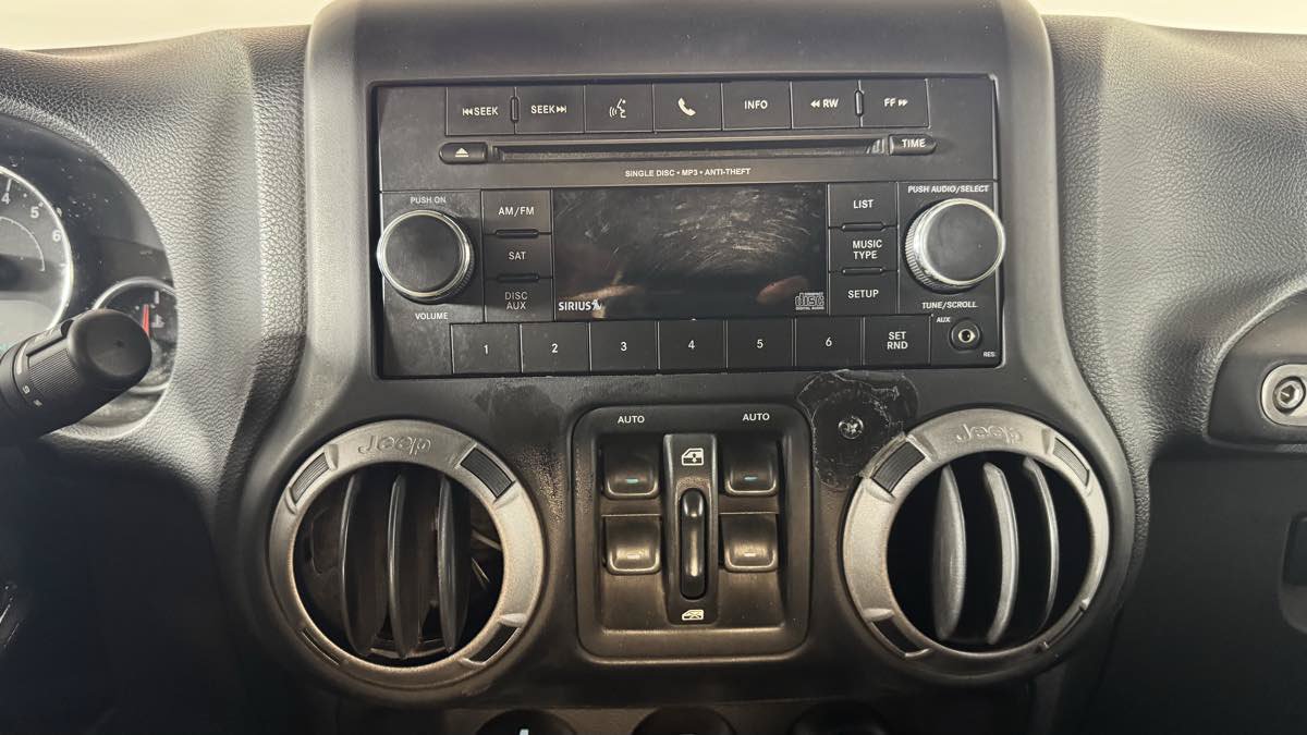 Used 2012 Jeep Wrangler Unlimited Sport AWD/4WD image 19