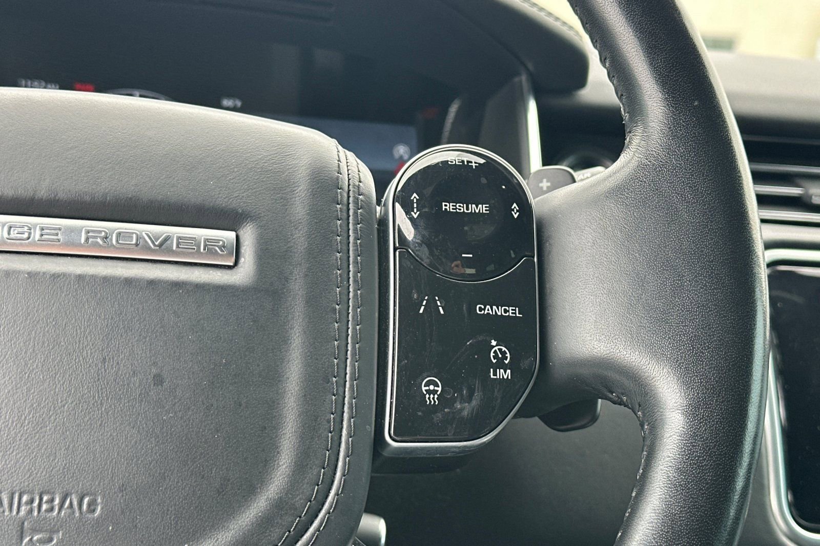 Used 2019 Land Rover Range Rover Supercharged AWD/4WD image 30