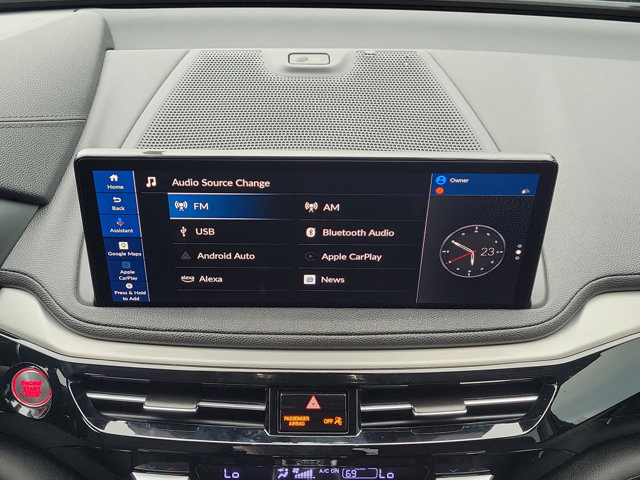 Used 2025 Acura MDX FWD image 17