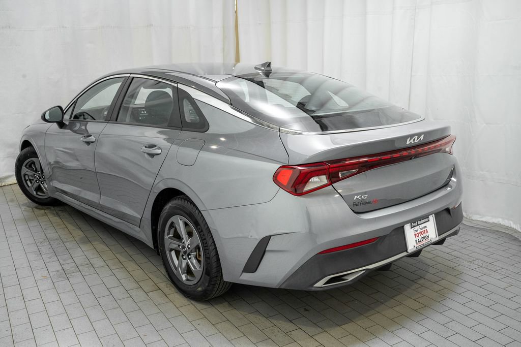 Used 2022 Kia K5 LX image 3