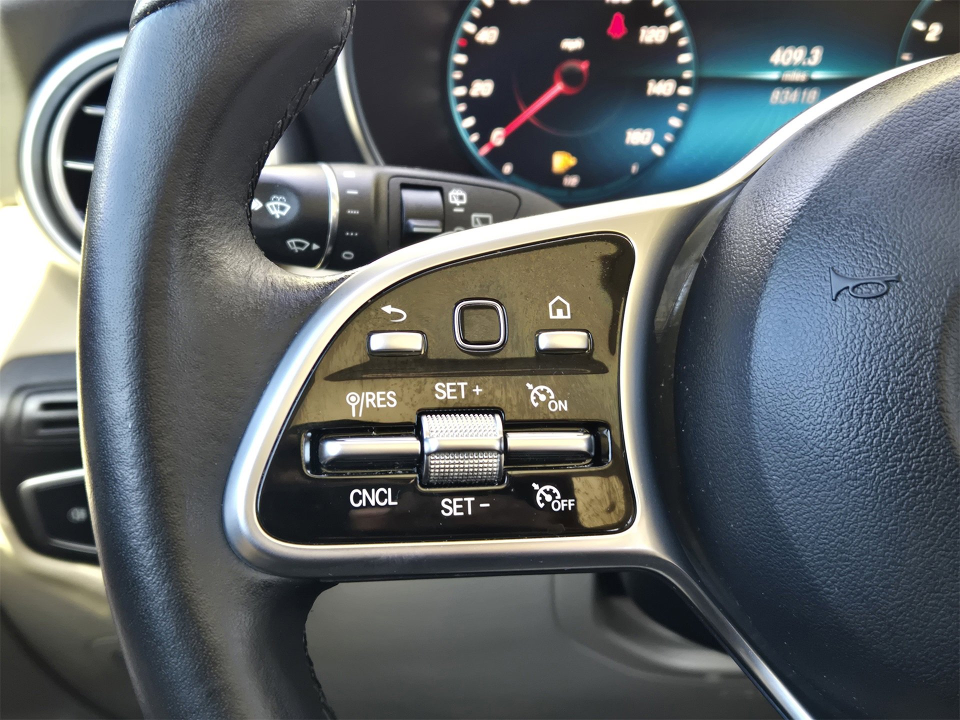 Used 2021 Mercedes-Benz GLC 300 image 25