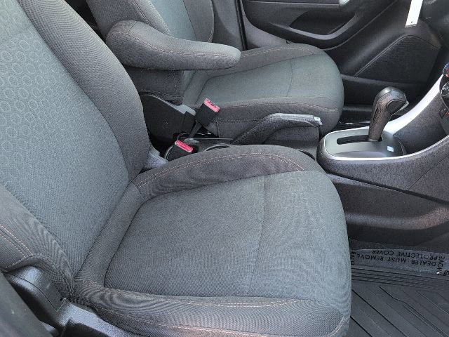 Used 2021 Chevrolet Trax LS w/ Tint and Cruise Package image 4