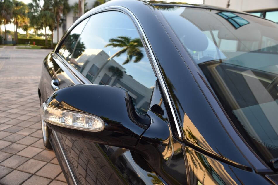 Used 2003 Mercedes-Benz CLK 55 AMG Coupe image 30