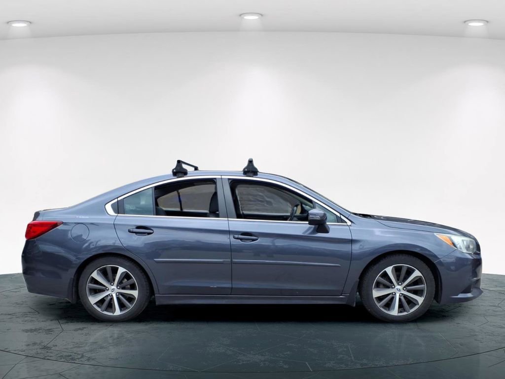 Used 2017 Subaru Legacy 3.6R Limited image 9