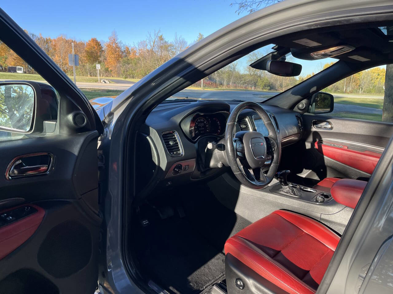 Used 2019 Dodge Durango R/T w/ Technology Group image 23