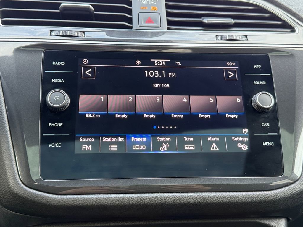 Used 2023 Volkswagen Tiguan SE R-Line FWD image 14