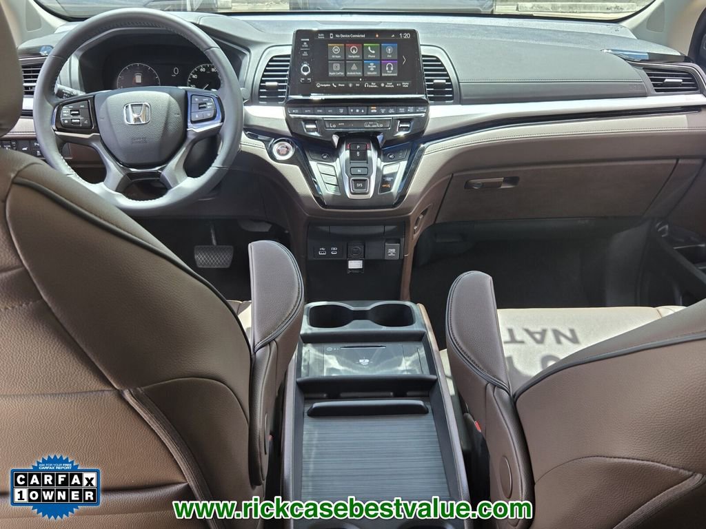 Used 2025 Honda Odyssey Touring image 14