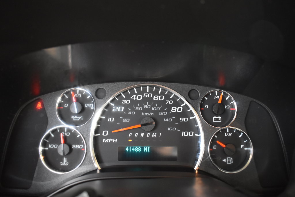 Used 2021 Chevrolet Express 2500 w/ Driver Convenience Package RWD image 13