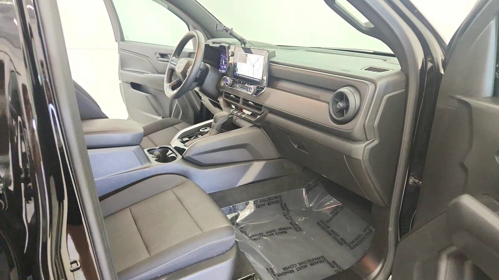 Used 2026 Chevrolet Colorado Trail Boss AWD/4WD image 25
