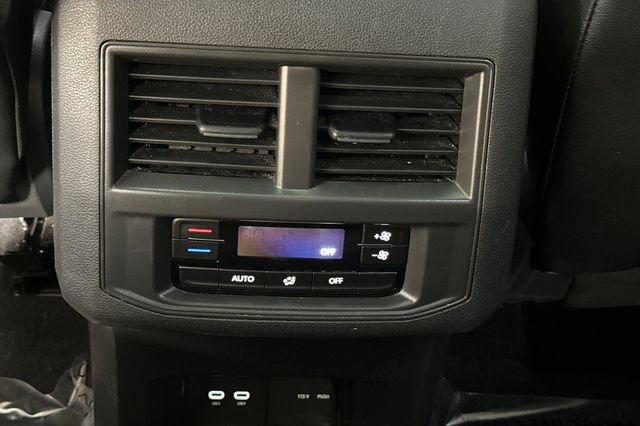 Certified 2023 Volkswagen Atlas SE w/ Panoramic Sunroof Package FWD image 16