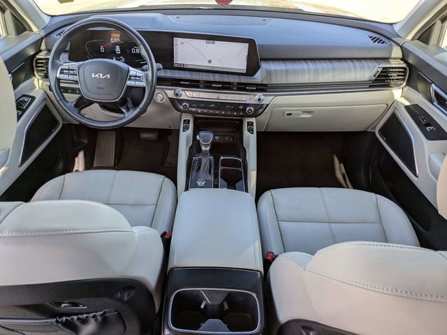 Used 2024 Kia Telluride EX w/ EX Captain's Chair Package image 18