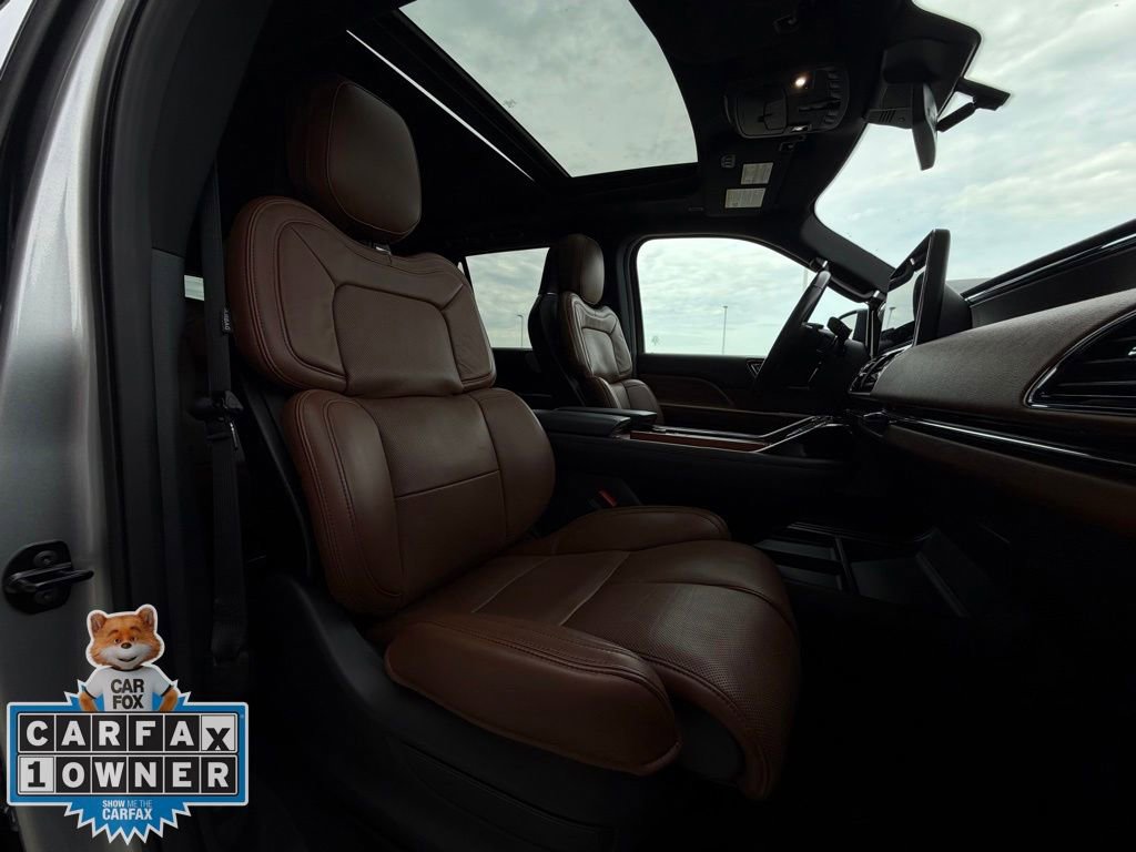 Used 2024 Lincoln Navigator L Reserve AWD/4WD image 24
