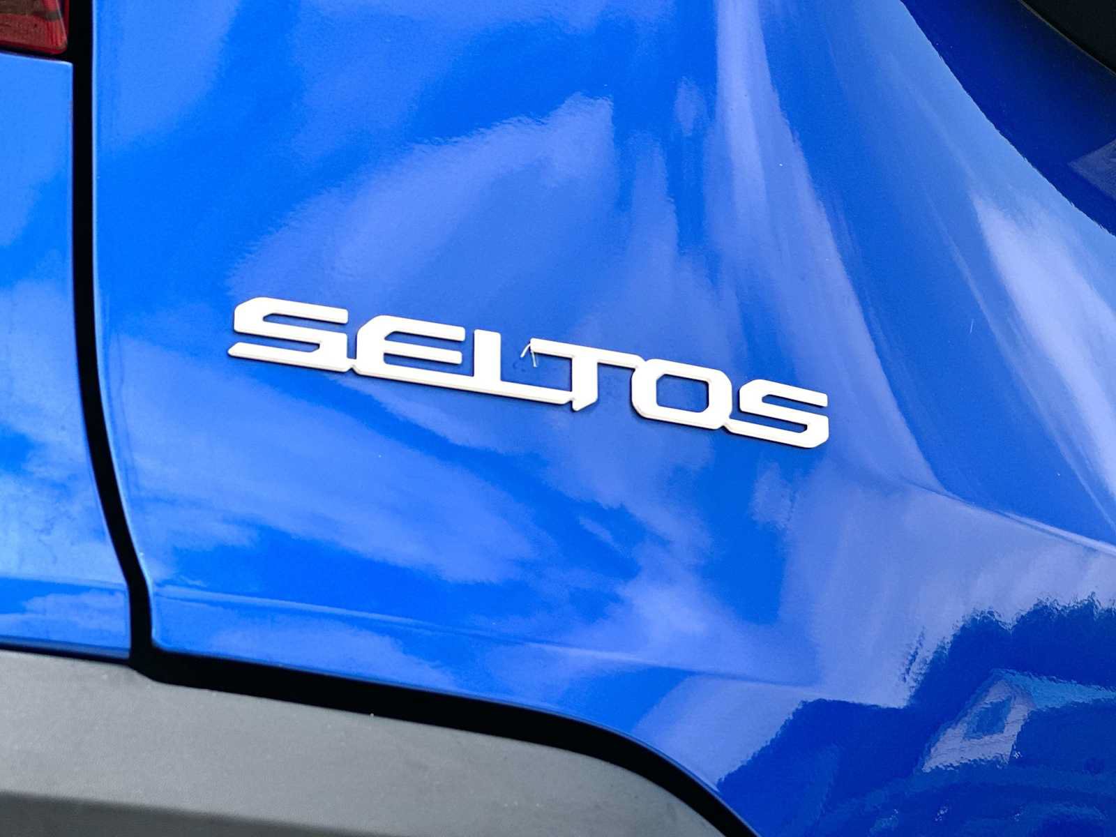 Used 2025 Kia Seltos S FWD image 15