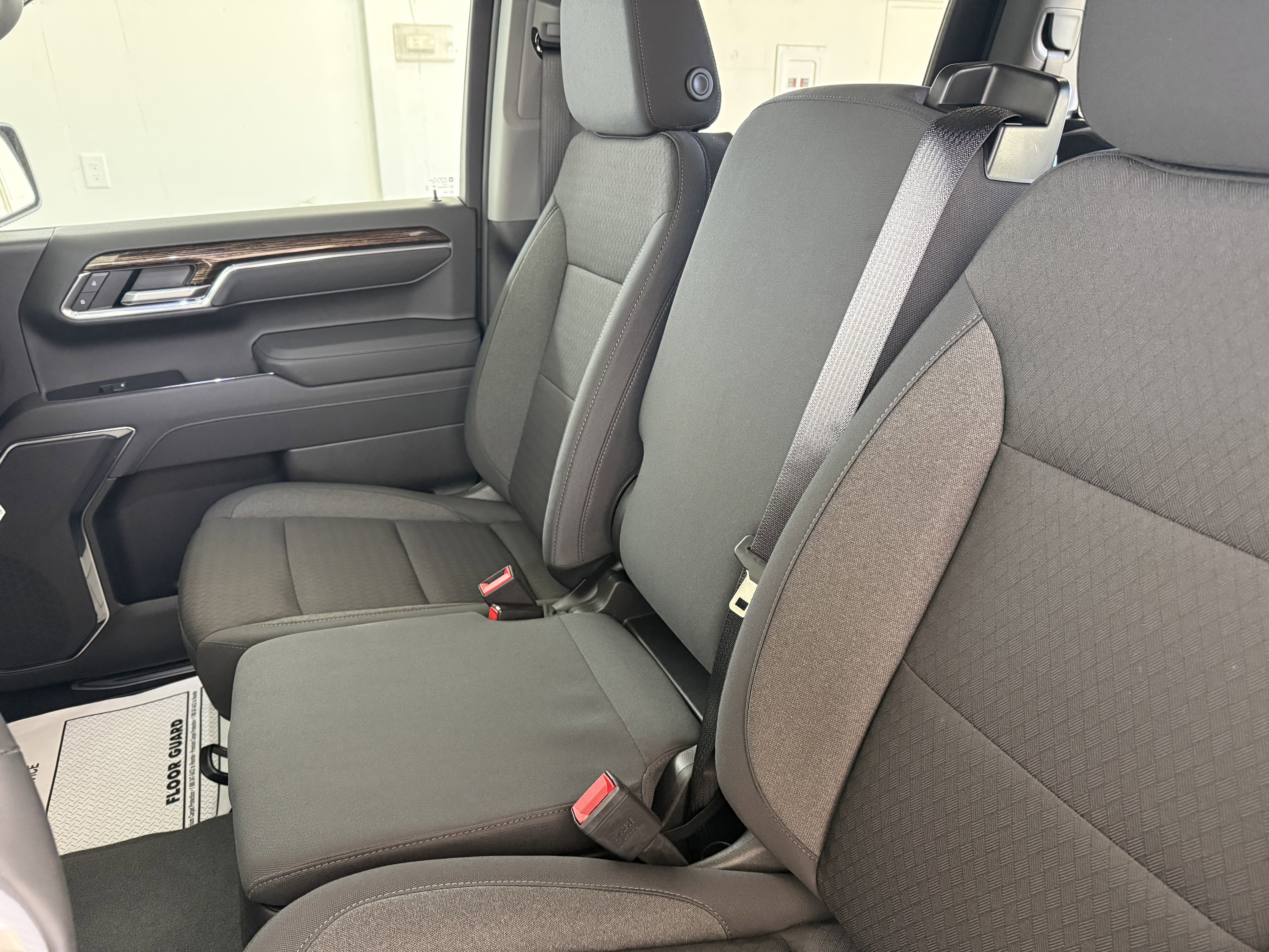 New 2026 GMC Sierra 1500 Elevation image 31