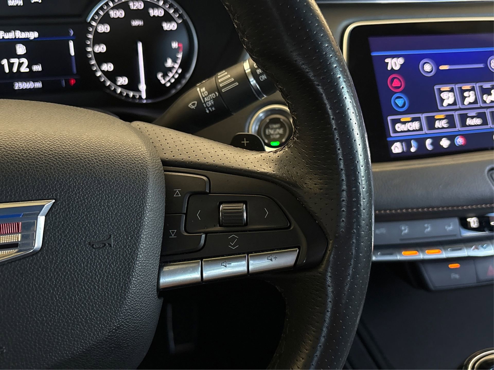 Used 2023 Cadillac XT4 Sport FWD image 28