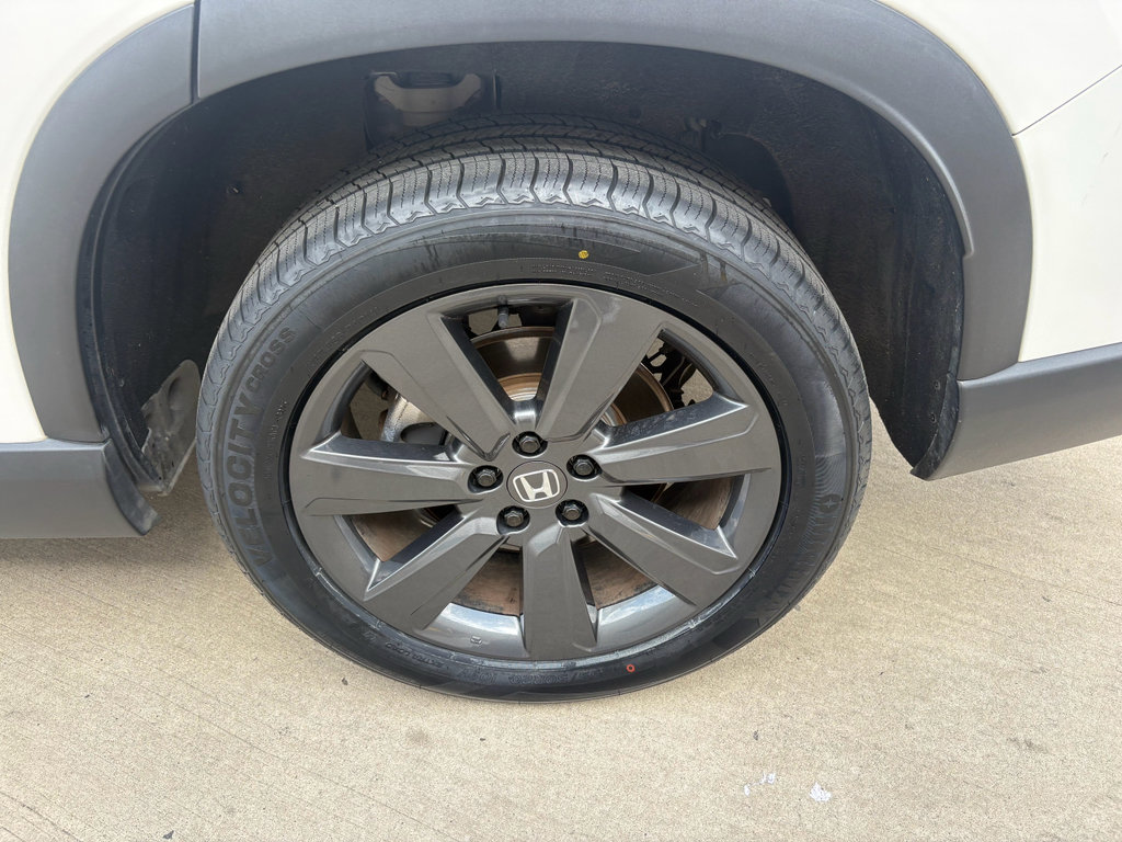 Certified 2025 Honda Pilot Sport image 34