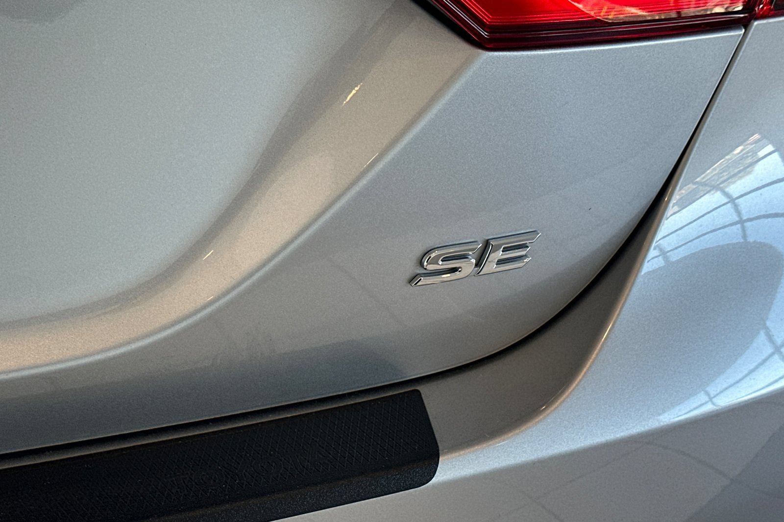 Certified 2024 Toyota Camry SE FWD image 25