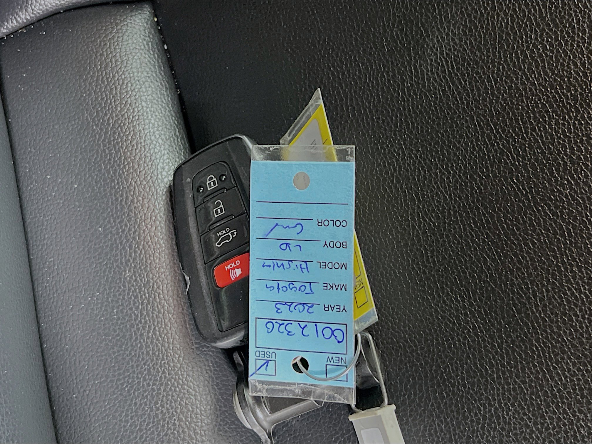 Used 2023 Toyota Highlander XLE image 36