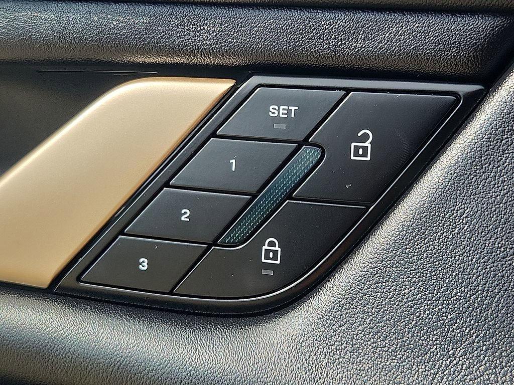 Certified 2025 Porsche Taycan 4S image 25