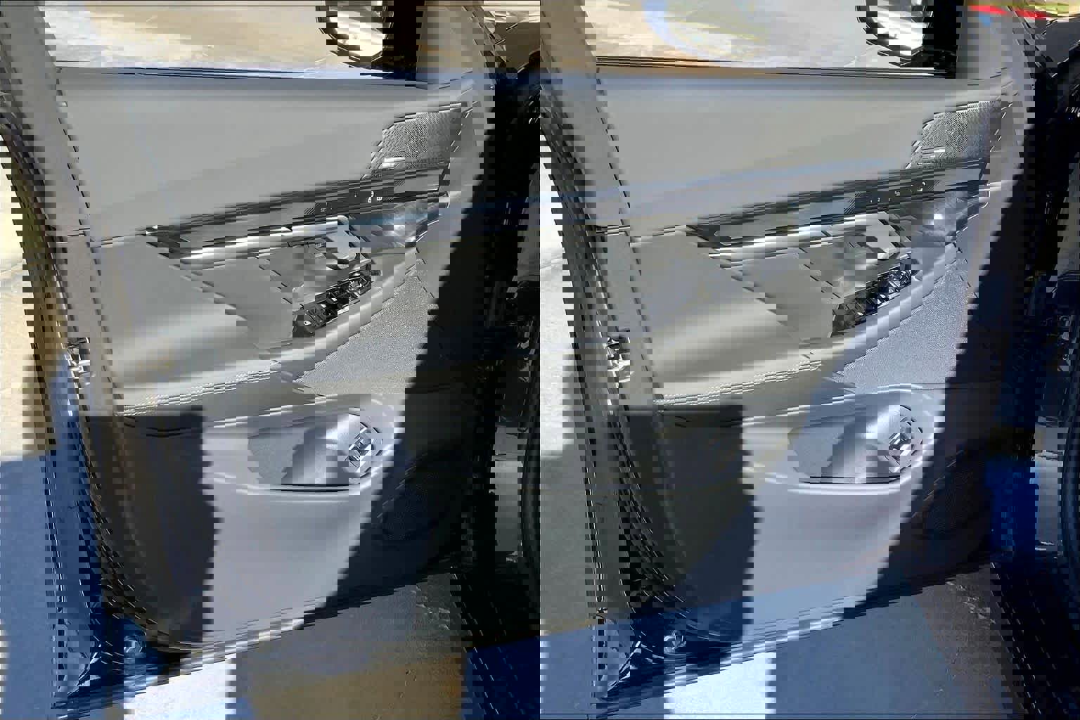 New 2026 BMW i5 eDrive40 w/ M Sport Package image 10