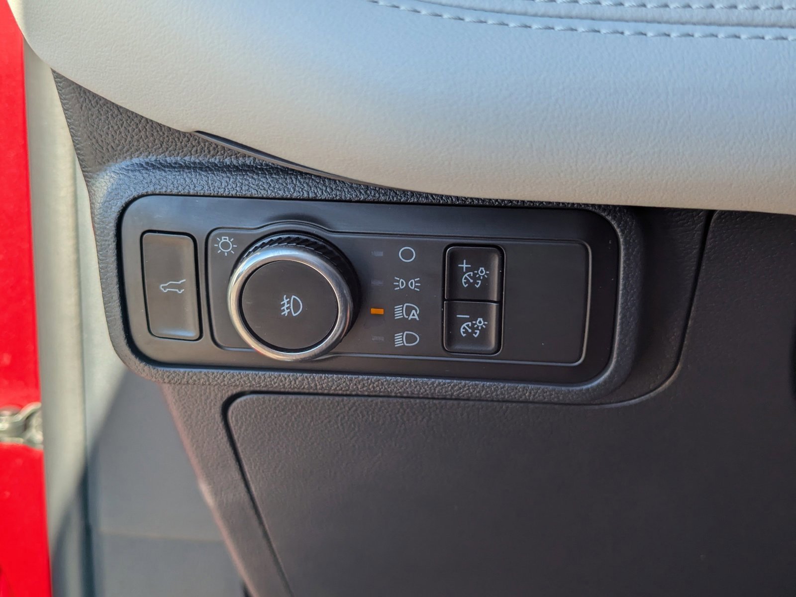 Used 2025 Ford Explorer Platinum w/ Ultimate Package image 32