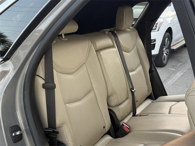 Used 2017 Cadillac XT5 Luxury image 32