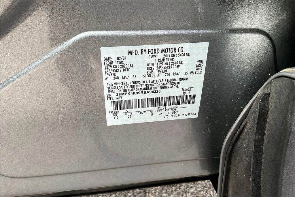 Used 2024 Ford Edge Titanium image 10