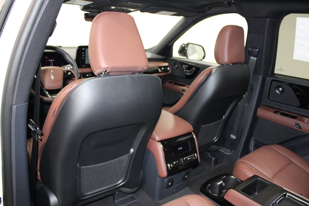 New 2026 Lincoln Aviator Reserve image 27
