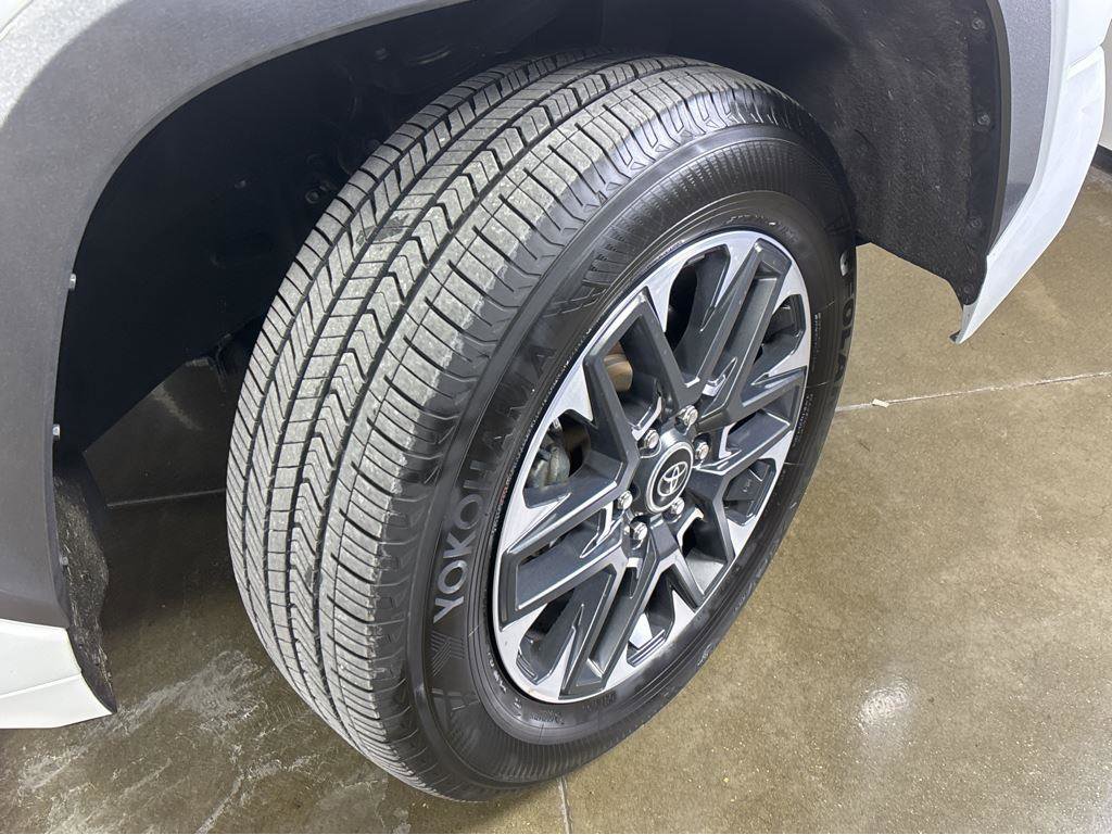 Used 2023 Toyota Tundra Limited image 9