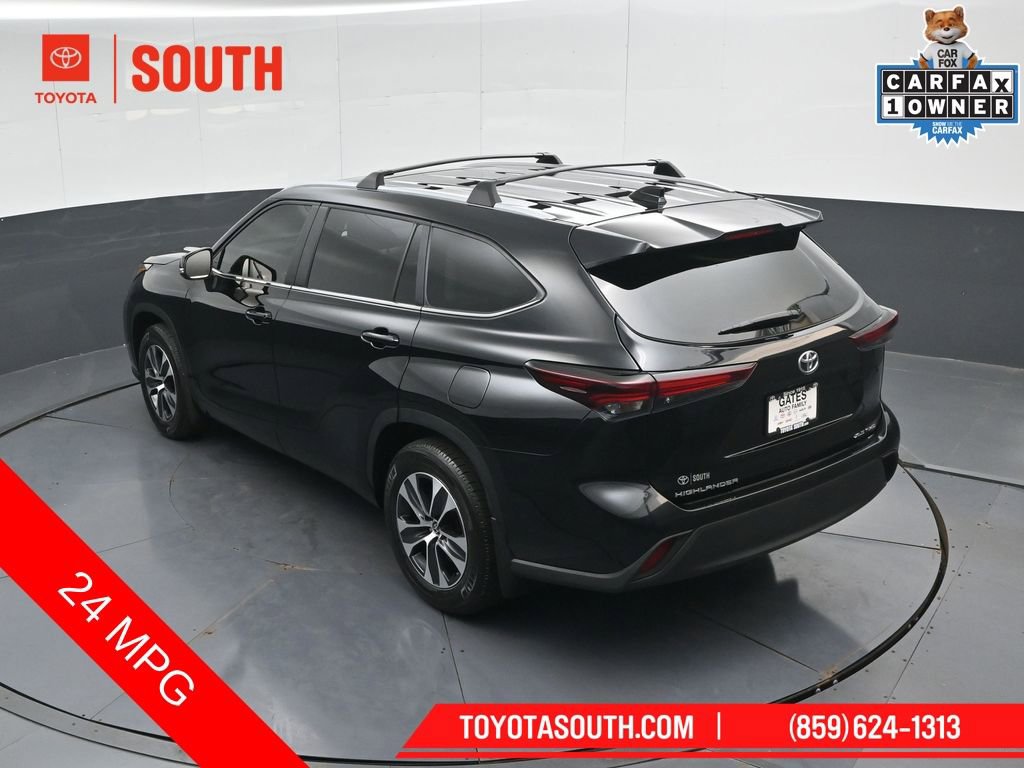 Used 2024 Toyota Highlander XLE AWD/4WD image 48