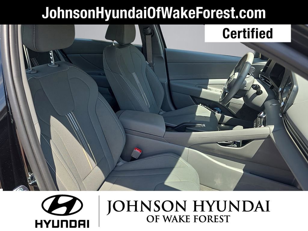 Certified 2025 Hyundai Elantra Sport FWD image 18