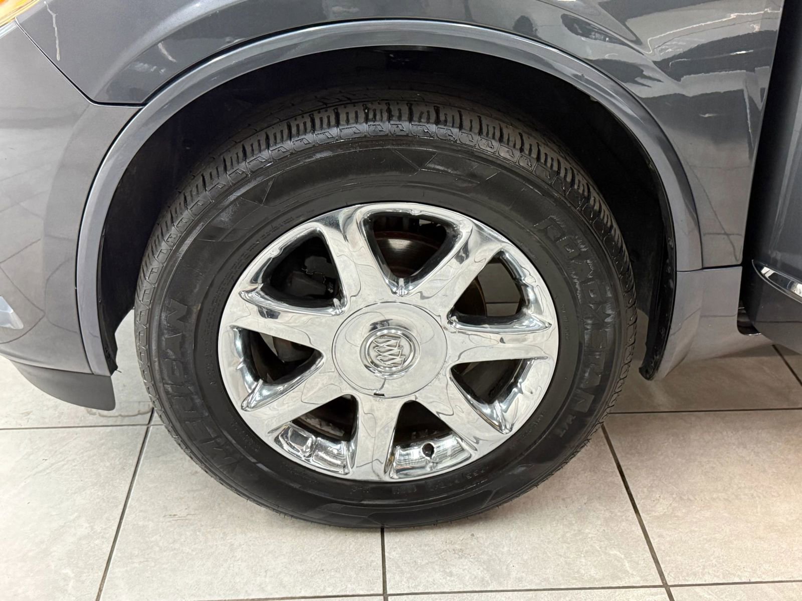 Used 2013 Buick Enclave Leather w/ LPO, Cargo Convenience Pkg image 40