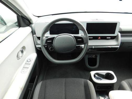 Used 2024 Hyundai Ioniq 5 SE RWD image 13