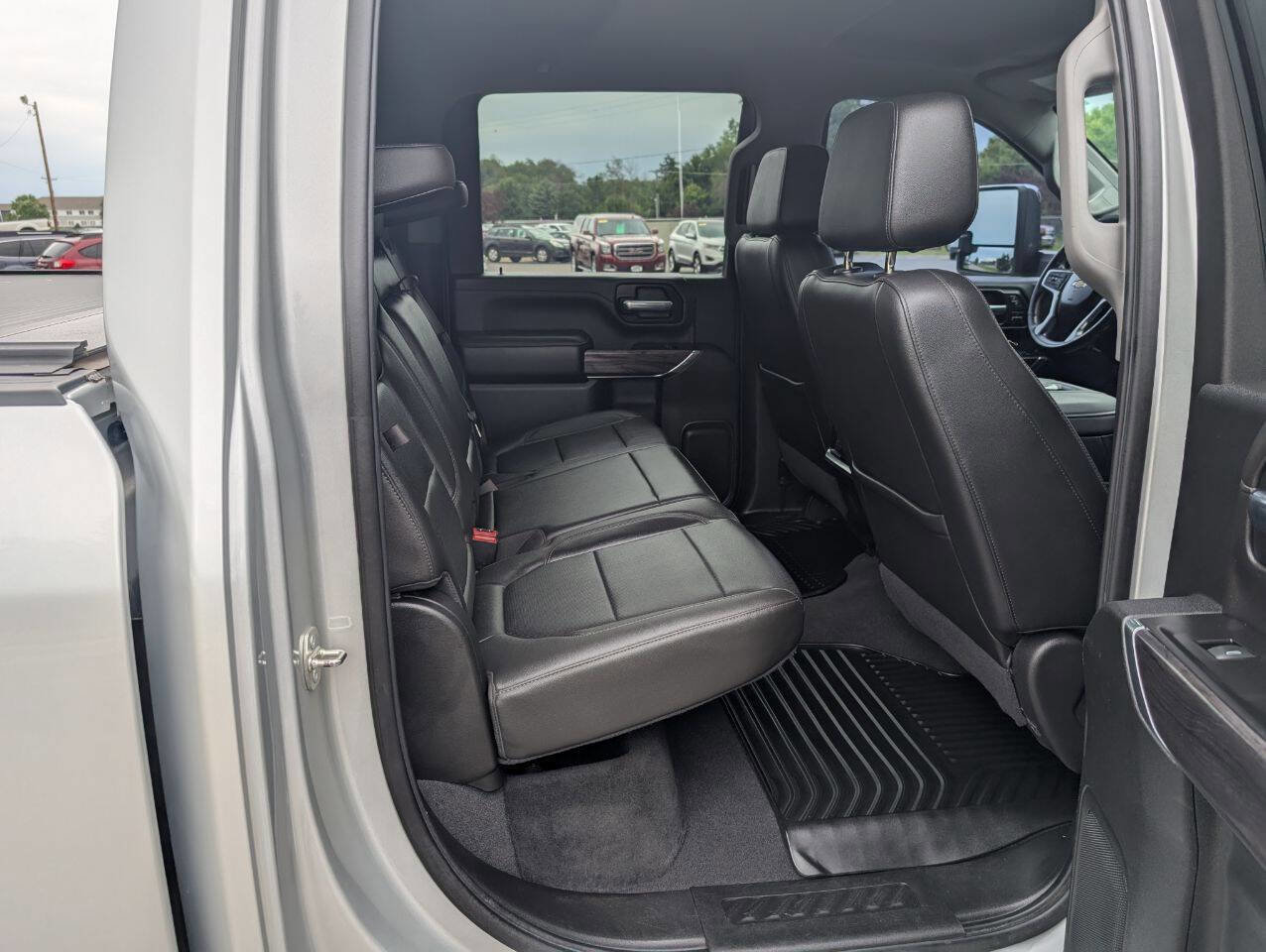 Used 2020 Chevrolet Silverado 2500 LTZ w/ LTZ Plus Package image 14